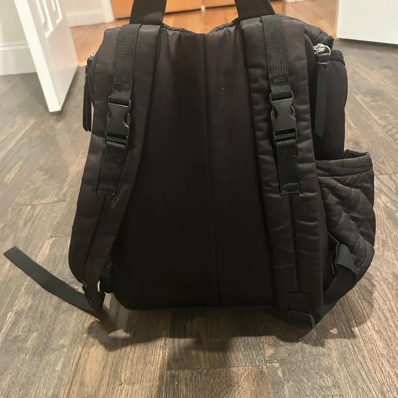 Skip Hop Quilted Black Diaper Bag with Changing Pad - Picture 5 of 14